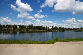 Beaumaris Lake Family House